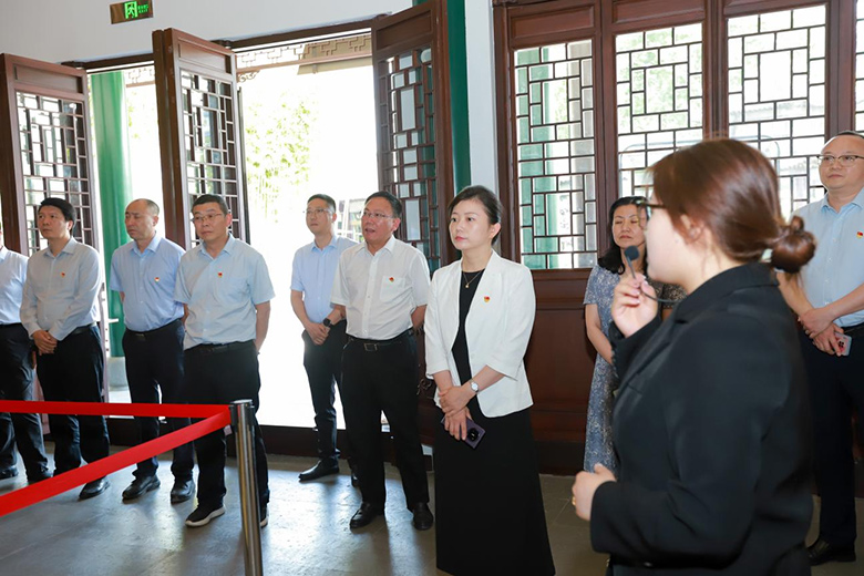 联学共建谋发展，校企携手谱新篇——集团与扬大建工学院开展联学共研