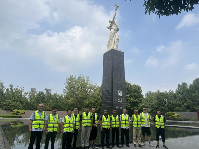 项目二党支部开展主题党日活动