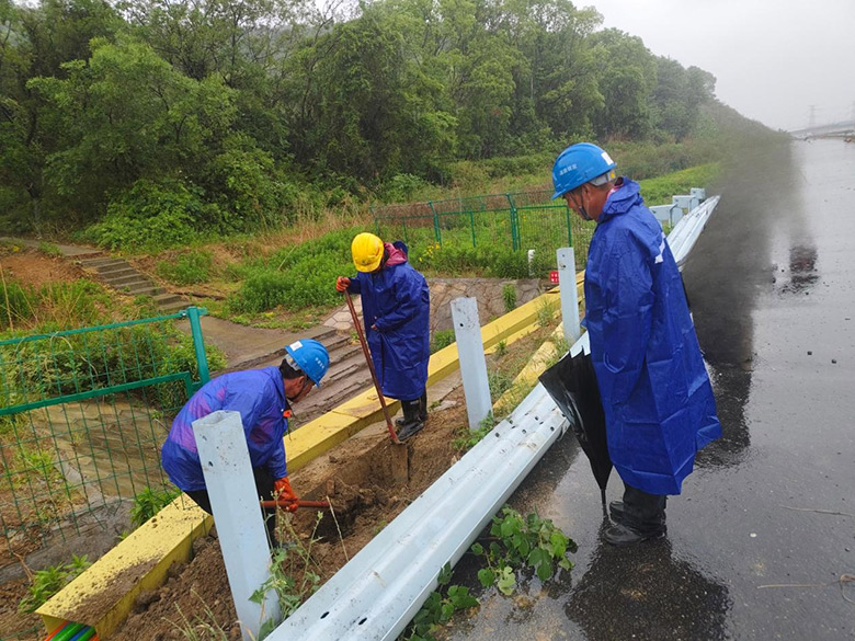 贺信传佳音  锡宜奋进展作为